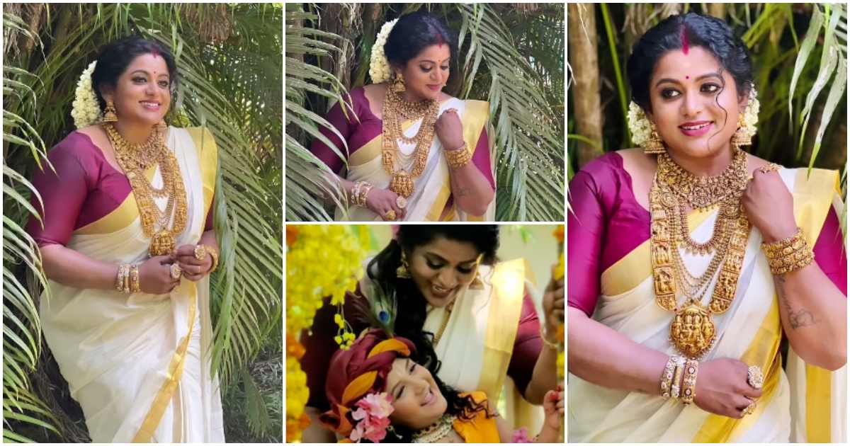 Actress Veena Nair Bridal Look Viral